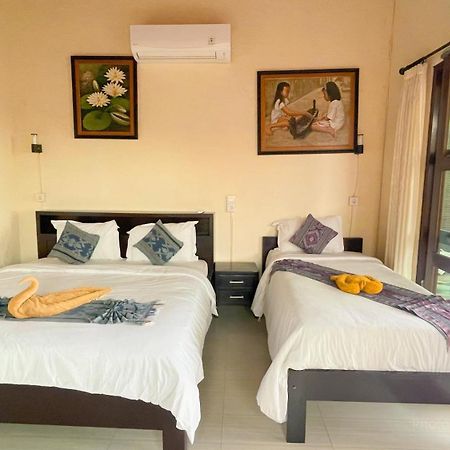 Bottelmania Hotel Lovina Екстериор снимка