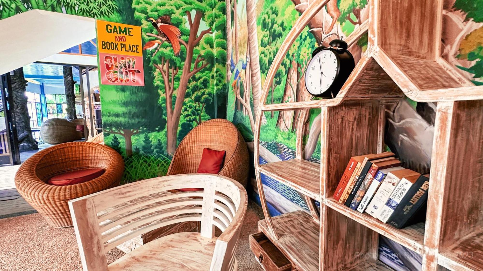 Bottelmania Hotel Lovina Екстериор снимка