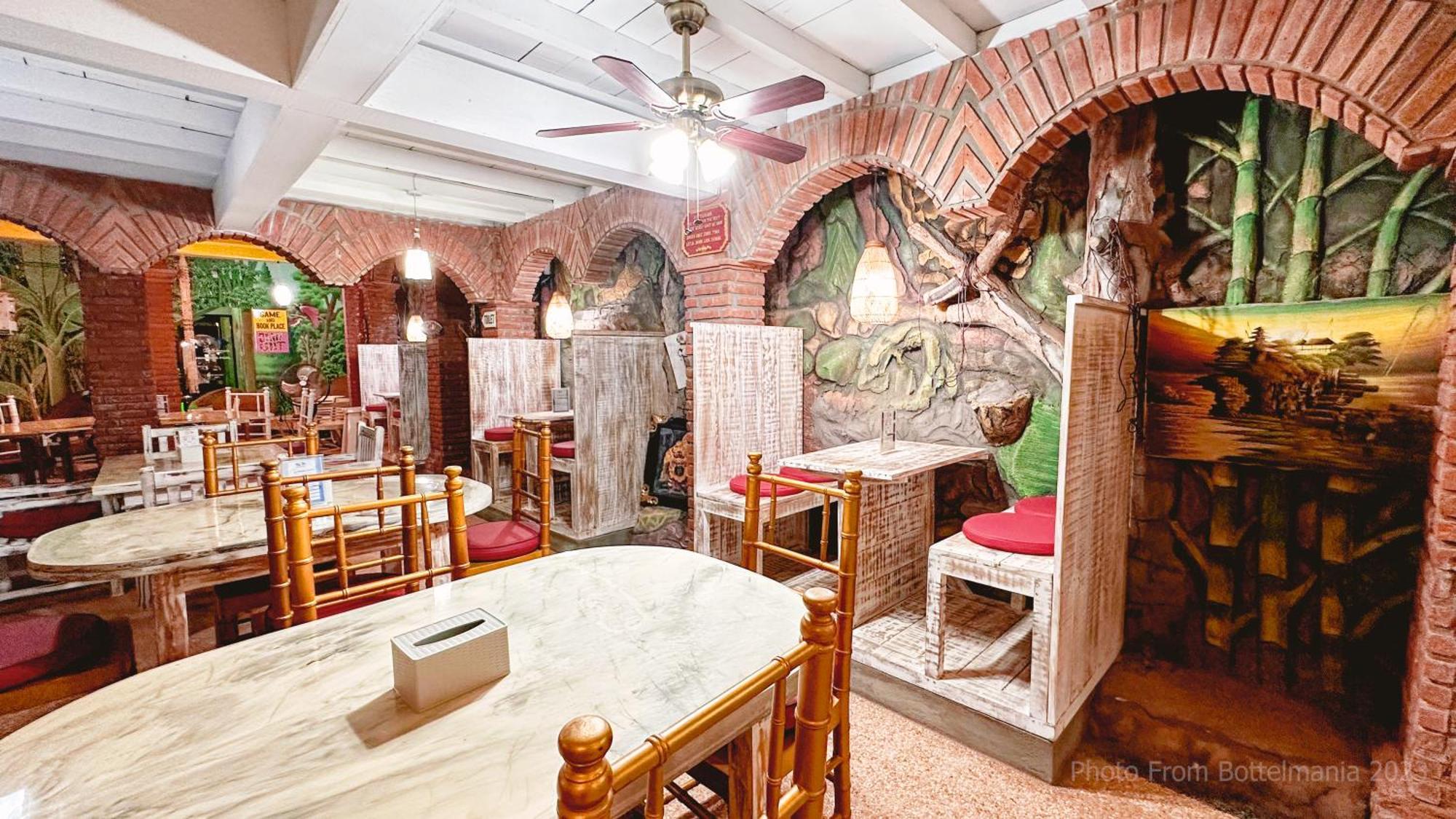 Bottelmania Hotel Lovina Екстериор снимка