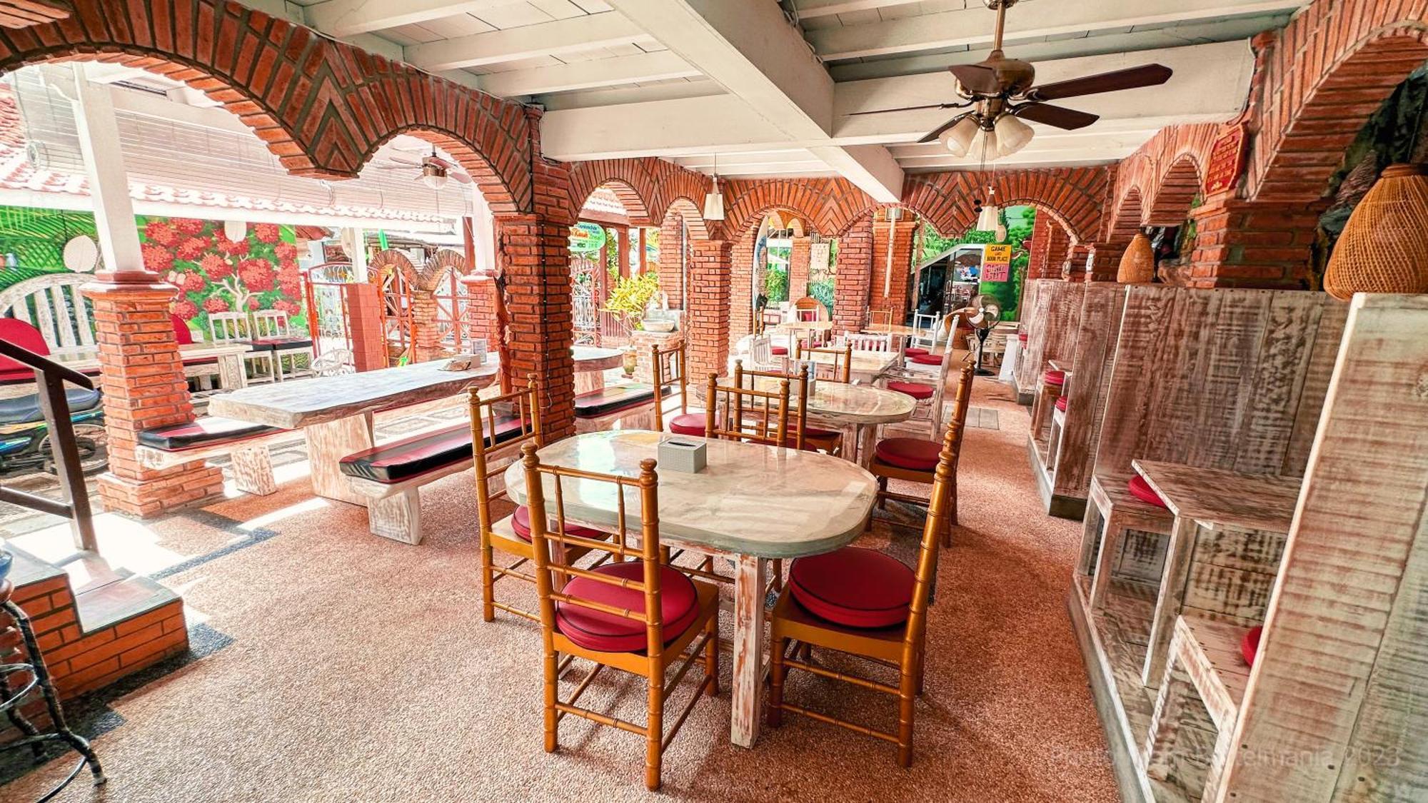 Bottelmania Hotel Lovina Екстериор снимка