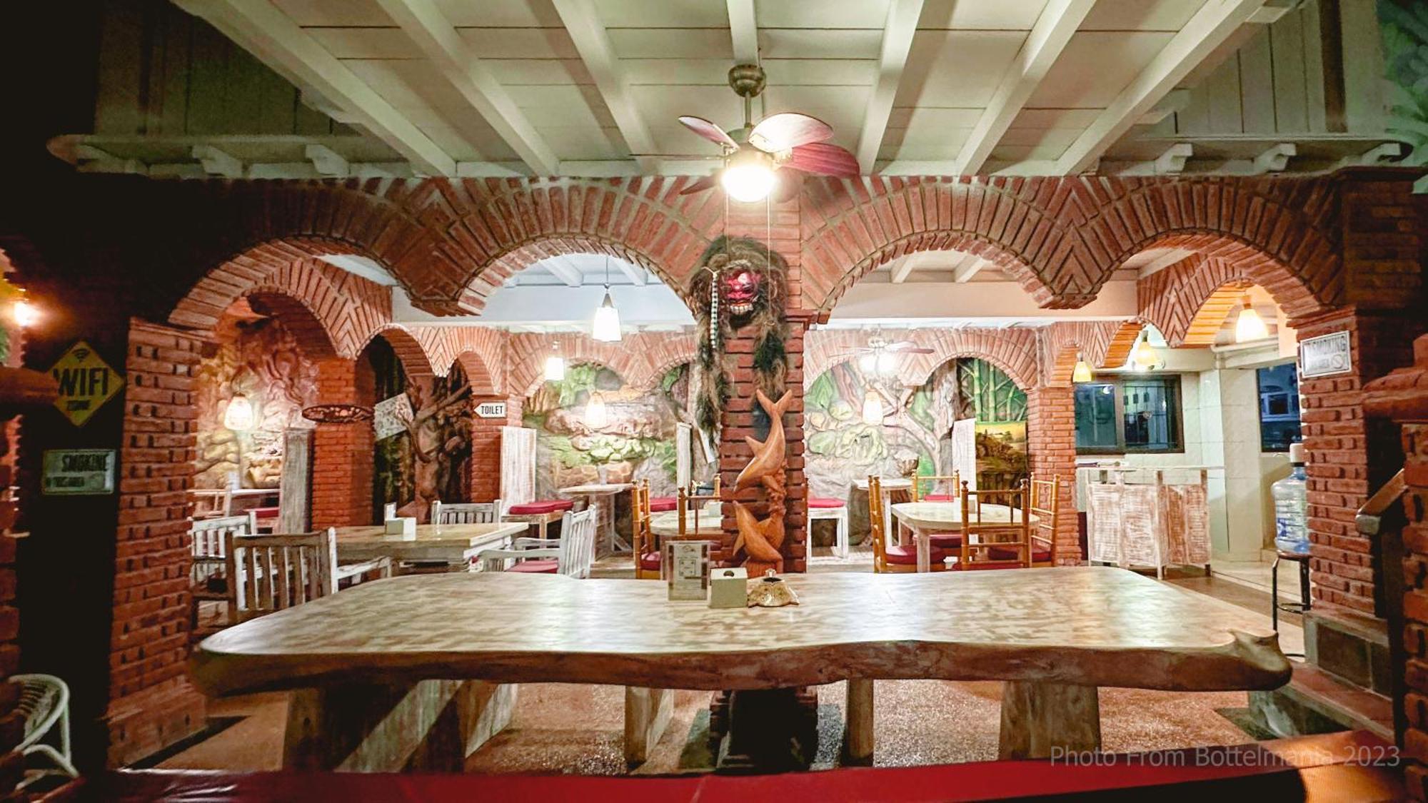 Bottelmania Hotel Lovina Екстериор снимка